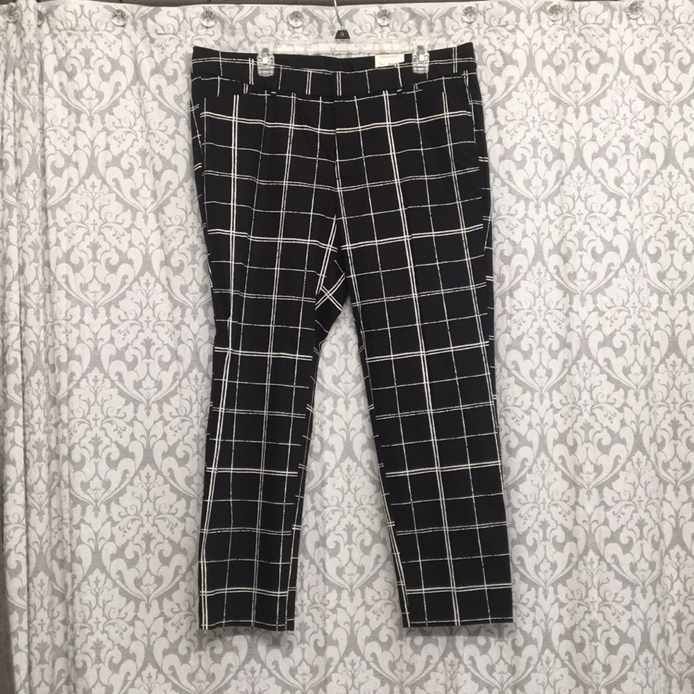 Black and white pane pants